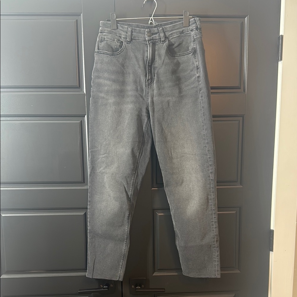 American Eagle Outfitters 6R Black Curvy Mom Straight Leg Jeans